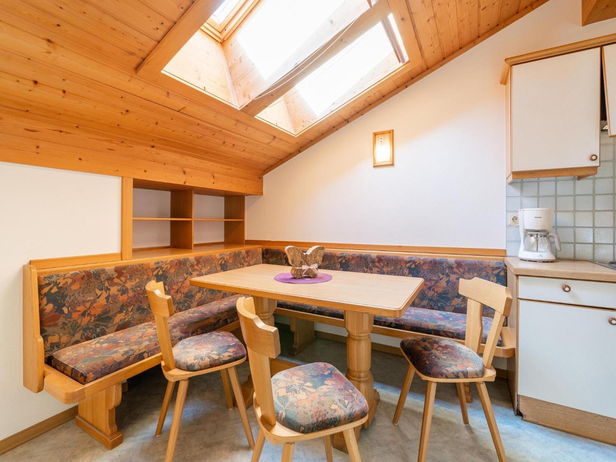 Beautiful Apartment In Mittersill With Balcony Eksteriør billede