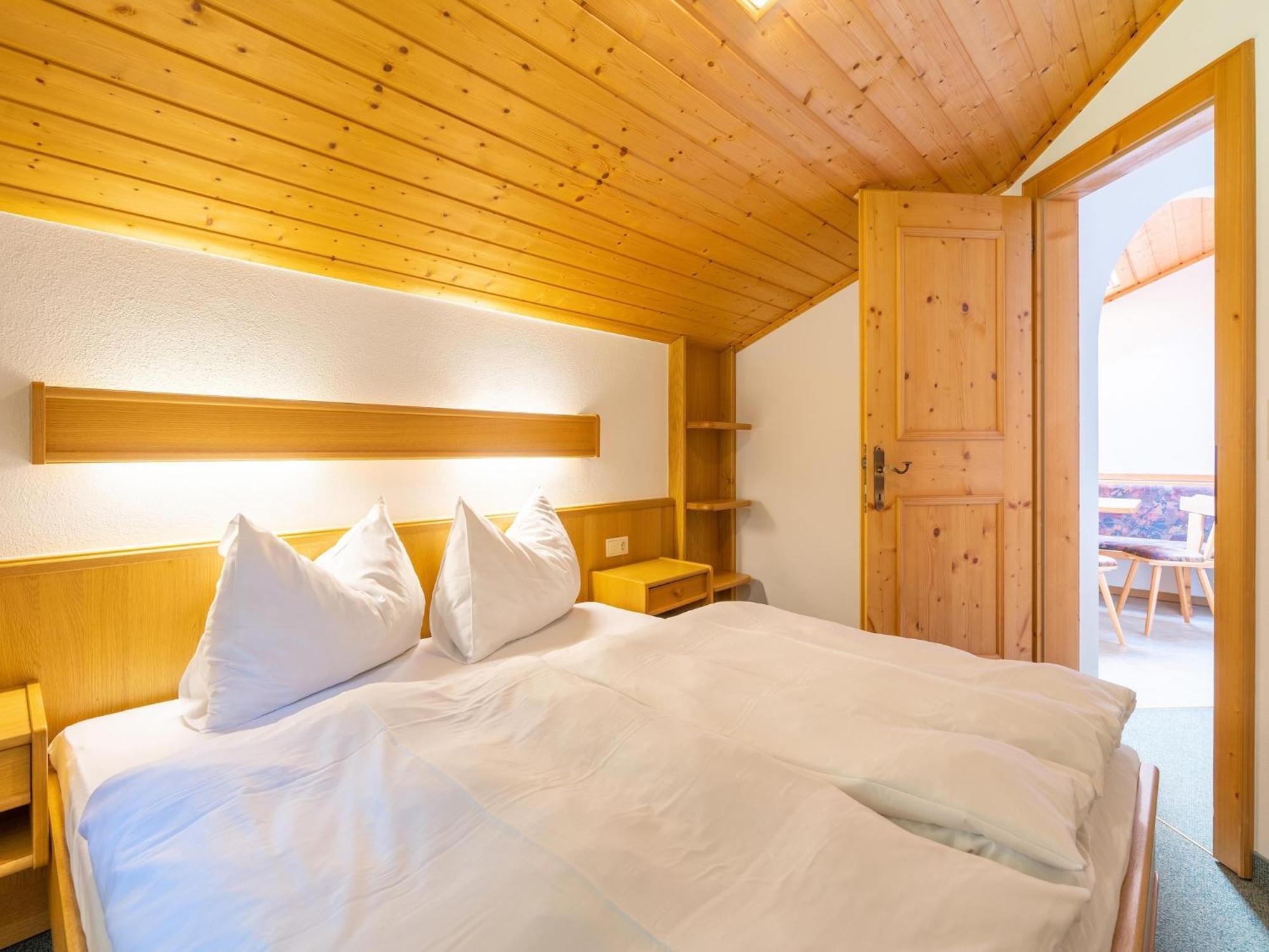 Beautiful Apartment In Mittersill With Balcony Eksteriør billede